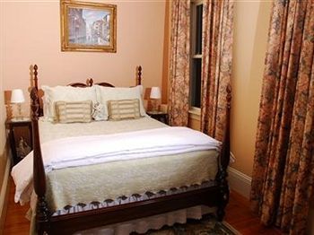 The Spring Seasons Inn นิวพอร์ต ภายนอก รูปภาพ